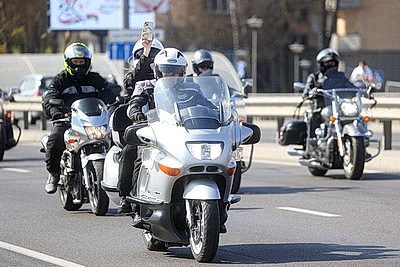 Рев мотора, блеск хрома и невероятная скорость. В Бресте торжественно открыли мотосезон-2026