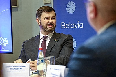 Первый после возобновления авиасообщения рейс \"Белавиа\" из Израиля встретили в Минске