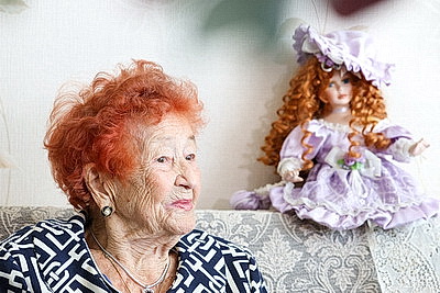 Кочанова поздравила ветерана ВОВ Ядвигу Еробкину с 101-летием
