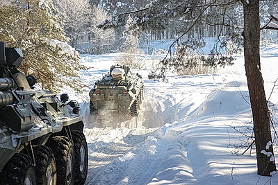 Несколько воинских частей приведены в готовность в рамках проверки ВС
