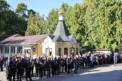 В Гомеле прощаются с белорусским государственным деятелем Александром Якобсоном