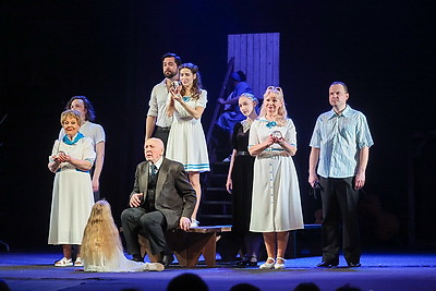 Владимирский академический театр драмы представил спектакль \"Черные доски\" на театральном форуме \"M.@rt.контакт\"