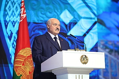 Лукашенко вручил премии \"За духовное возрождение\" и спецпремии Президента