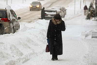Последствия снегопада устраняют в городах Беларуси