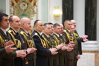 Праздник тех, кто является оплотом мира и стабильности. Лукашенко про День защитников Отечества и ВС