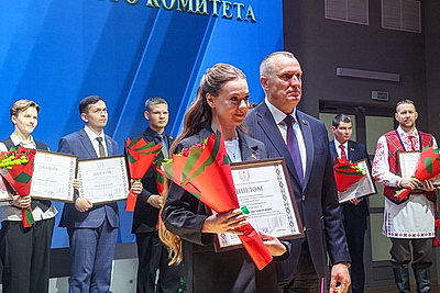 Специальную премию Могилевского облисполкома вручили молодежи региона
