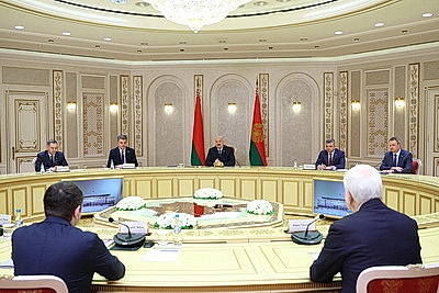 Лукашенко: Беларусь готова создавать совместные предприятия с Мурманской областью