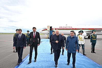 Лукашенко прибыл в Астану для участия в саммите ЕАЭС и Евразийском экономическом форуме