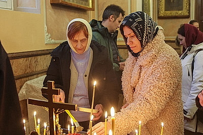 Тихая радость в шумном мире. Как минчане отмечают Рождество