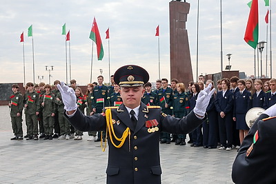 \"В единстве наша сила\": митинг-реквием прошел на площади Славы в Могилеве