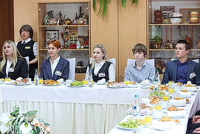 Встреча Кочановой с воспитанниками социально-педагогических центров прошла в столичном колледже