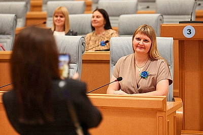Делегация БСЖ из Витебской области посетила с экскурсией Дворец Независимости