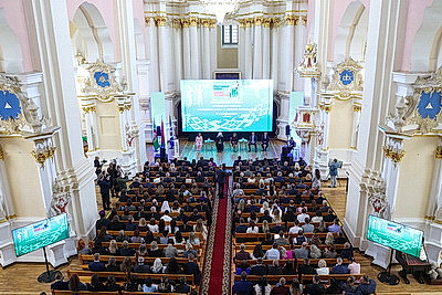 \"Разговор о важном\": укрепление институтов семьи обсуждают участники международного форума в Полоцке