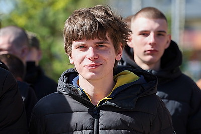 Торжественная отправка новобранцев на срочную военную службу прошла в Минске и регионах Беларуси