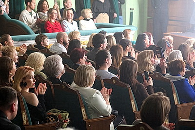 \"Здесь рождается диалог\". В Могилеве торжественно открыли молодежный театральный форум \"М.@rt.контакт\"