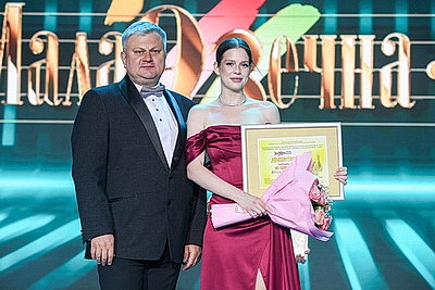 Обладателем Гран-при Национального конкурса молодых исполнителей белорусской эстрадной песни стал Данила Усс