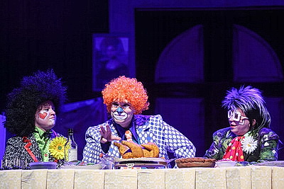 В Гродненском областном драматическом театре готовят премьеру - комедию-буфф \"Свадьба\"