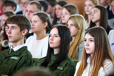 Около 600 ребят собрала в Могилеве военно-патриотическая акция \"Готовы Родине служить!\"