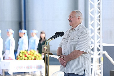 Лукашенко посещает Березовский район