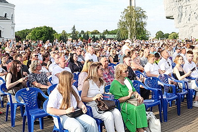 Премьера фильма \"Семь верст до рассвета\" состоялась под открытым небом в Бресте