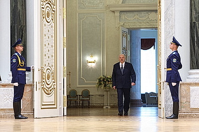 Лукашенко: по-настоящему суверенной может быть только страна с хорошо вооруженной и преданной армией