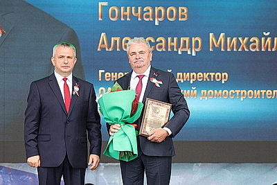 С благодарностью за мир. Торжественное шествие в День Независимости объединило более 20 тыс. жителей и гостей Гомеля