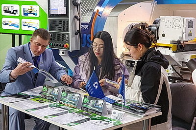 От огнезащитных материалов до роботов. В Минске представили передовые технологии в промышленности