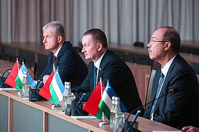 Премьеры Беларуси и Узбекистана продолжают совместную работу в городе Термез