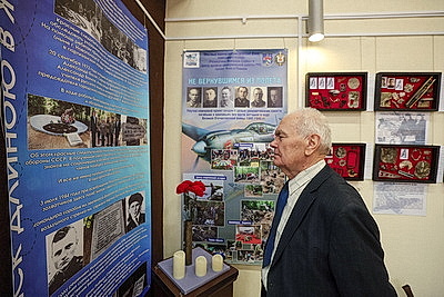 \"Не вернувшимся из полета\": в Витебске открылась белорусско-российская выставка о героях-летчиках