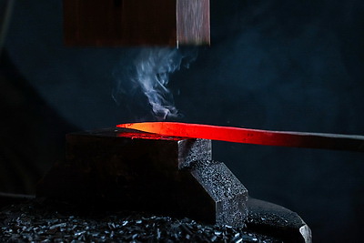 Расширяя границы возможного. Женщина-кузнец превращает металл в произведения искусства