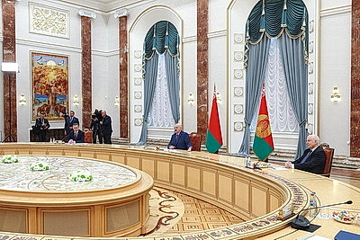 Лукашенко встретился с главами делегаций - участниками заседания Евразийского межправсовета