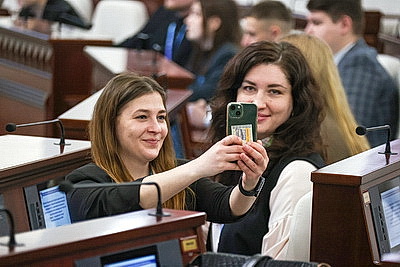 \"Разговор на равных\": диалог с молодежью состоялся в Совете Республики и Палате представителей