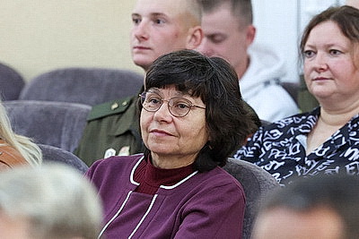 Главный подарок ко Дню матери - время с сыновьями. Солдаты-срочники 38-й бригады поздравили своих мам