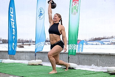 Соревнования по зимнему плаванию проходят в Бресте