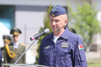 В Барановичах почтили память летчиков-героев Андрея Ничипорчика и Никиты Куконенко