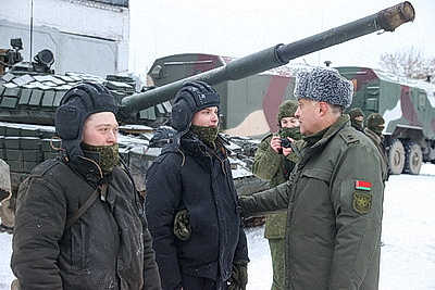 Смотр танкового батальона 120-й отдельной мехбригады прошел в рамках внезапной проверки ВС