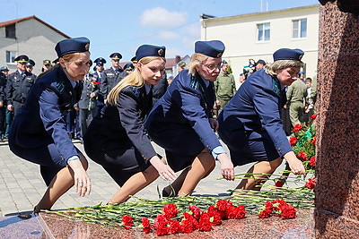 В Барановичах почтили память летчиков-героев Андрея Ничипорчика и Никиты Куконенко