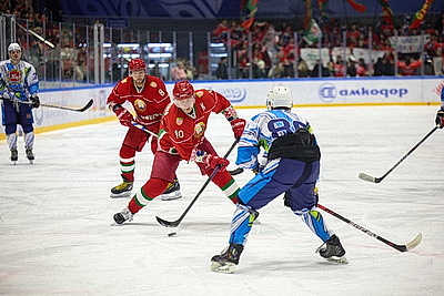 Команда Президента выиграла четвертый матч в РХЛ
