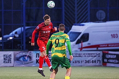 \"Неман\" вышел в лидеры футбольного чемпионата Беларуси