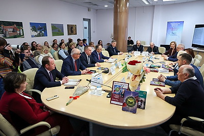 Личные переписки и новые исследования. Книгу \"Операция \"Багратион\" представили в НББ