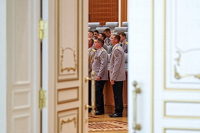 Дворец Независимости посетили сотрудники Следственного комитета
