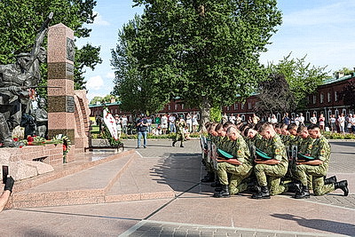 Память пограничников почтили в Бресте акцией \"Боевой расчет\"