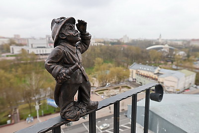 Миниатюрная скульптура каланчового пожарного открылась в Витебске