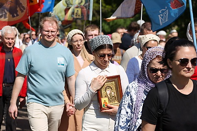 Крестный ход с молитвами к покровителям семьи прошел в Минске