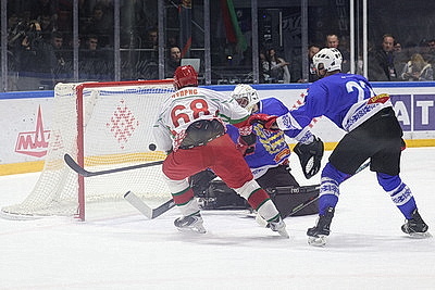 Команда Президента вышла вперед в финальной серии РХЛ