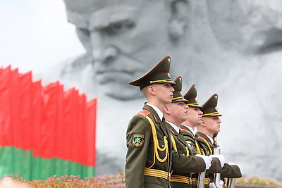 Пламя Вечного огня из Брестской крепости передадут в Центральный парк ВС России \"Патриот\"