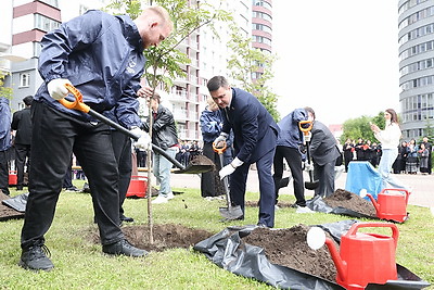 В Минске заложили Аллею Дружбы государств - членов ШОС