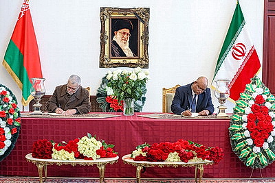 В книге соболезнований в посольстве Ирана в Беларуси продолжают оставлять записи