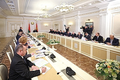 Лукашенко о перспективах Витебской области: нужен пошаговый антикризисный план