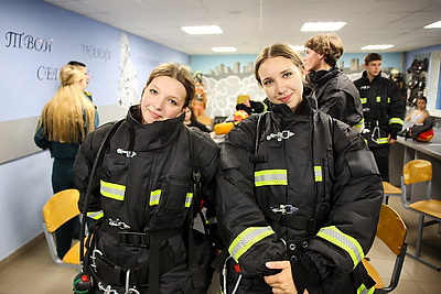 Старшеклассники на день стали курсантами Университета МЧС